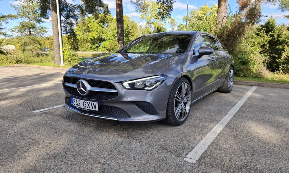 Mercedes-Benz CLA 180 Business Sol Luxury